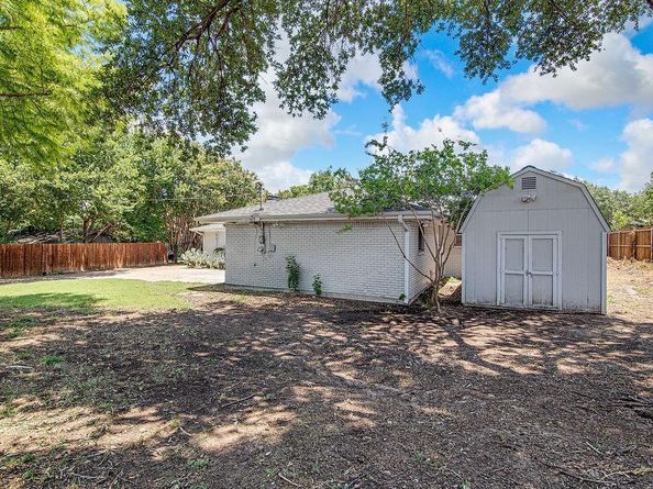 1820  Ridgmar Boulevard , Fort Worth Texas 76116
