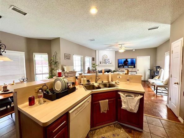 7013  Tremont Lane , Rowlett Texas 75089
