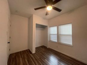 3524  Ave Avenue  N, Fort Worth Texas 76105