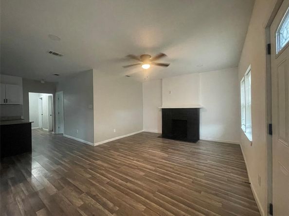 3524  Ave Avenue  N, Fort Worth Texas 76105