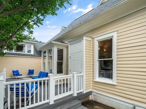 3601  Brown Street , Dallas Texas 75219