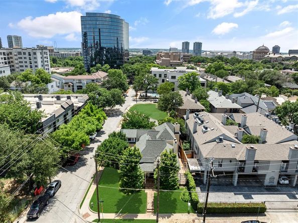 3601  Brown Street , Dallas Texas 75219