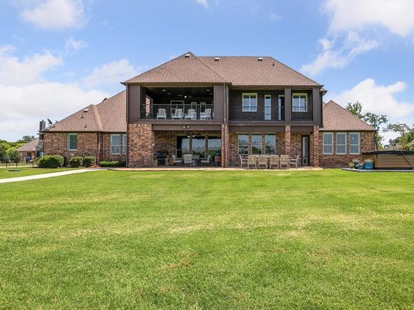 6412  Preferred Drive , Fort Worth Texas 76179