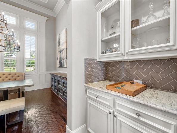 6412  Preferred Drive , Fort Worth Texas 76179