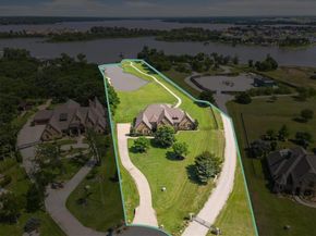 6412  Preferred Drive , Fort Worth Texas 76179
