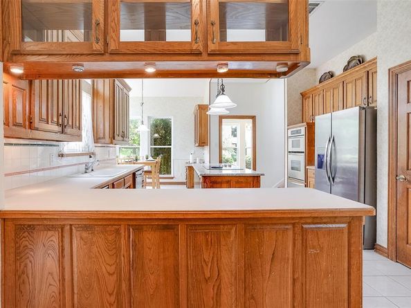 5007  Wareham Drive , Arlington Texas 76017