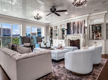 3401  Lee Parkway 