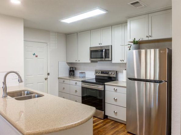 108 N Flaxseed Lane , Fort Worth Texas 76108