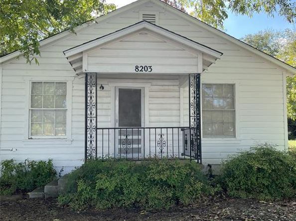 8203  Delmar Street , White Settlement Texas 76108