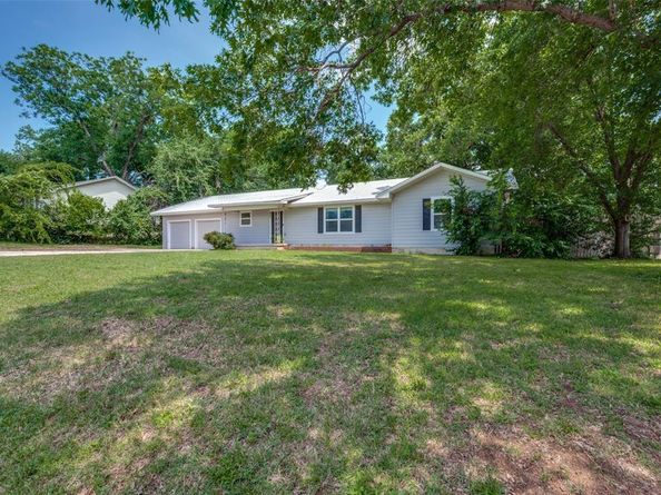 633  Woodland Street , Denton Texas 76209