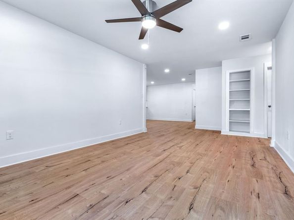 11143  Paddock Circle , Dallas Texas 75238