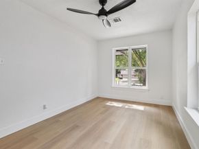 1105 N Sylvania Avenue , Fort Worth Texas 76111