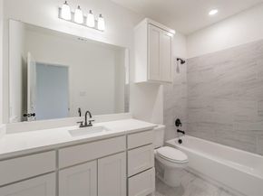 1224  Elva Warren Street , Fort Worth Texas 76115
