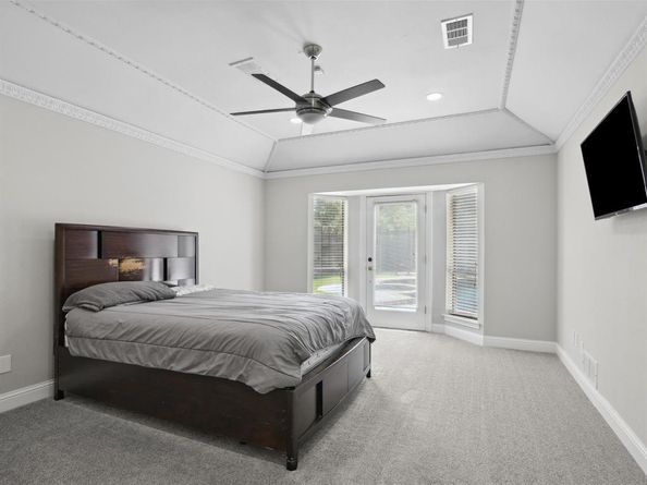 10315  Cimmaron Trail , Dallas Texas 75243