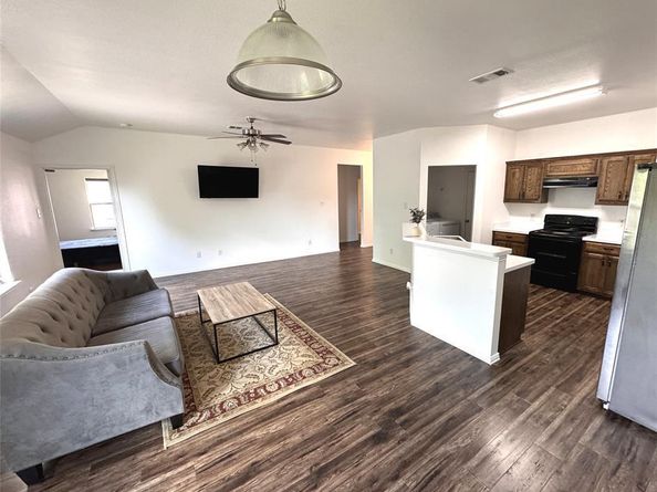 2831  Painted Trail , Dallas Texas 75237