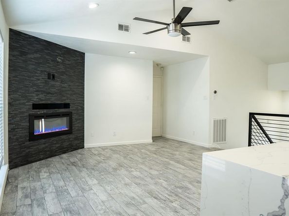 624  Mission Hills Drive , Arlington Texas 76018