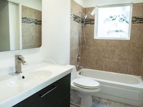 624  Mission Hills Drive , Arlington Texas 76018