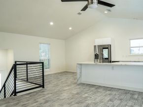 624  Mission Hills Drive , Arlington Texas 76018