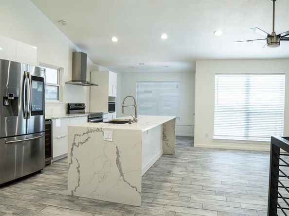 624  Mission Hills Drive , Arlington Texas 76018
