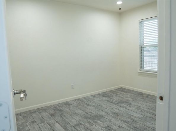 624  Mission Hills Drive , Arlington Texas 76018