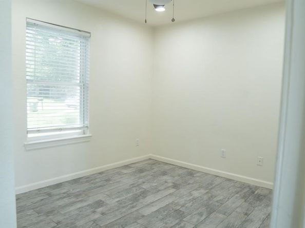 624  Mission Hills Drive , Arlington Texas 76018