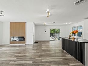 3423 W Clarendon Drive , Dallas Texas 75211