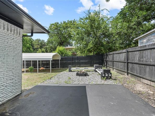 3423 W Clarendon Drive , Dallas Texas 75211