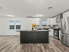 3423 W Clarendon Drive , Dallas Texas 75211