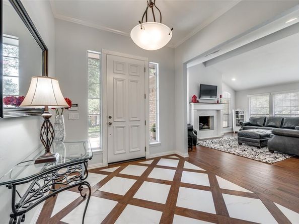 1113  Derbyshire Lane , Carrollton Texas 75007