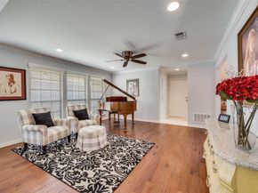 1113  Derbyshire Lane , Carrollton Texas 75007