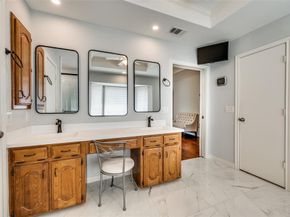 1113  Derbyshire Lane , Carrollton Texas 75007