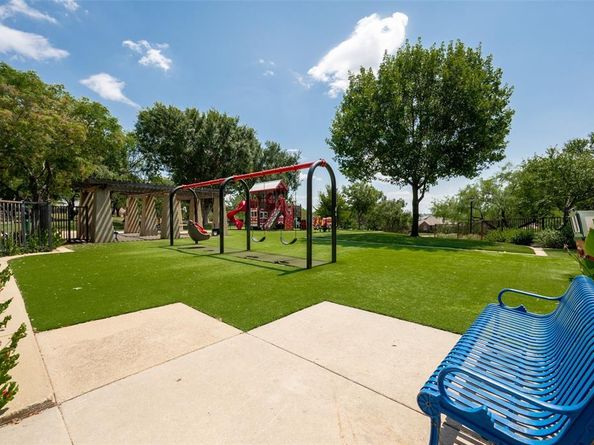 1113  Derbyshire Lane , Carrollton Texas 75007