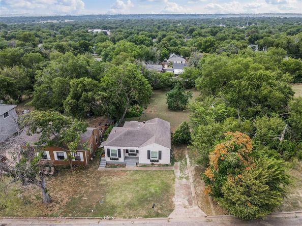 4867  Lawther Drive , River Oaks Texas 76114