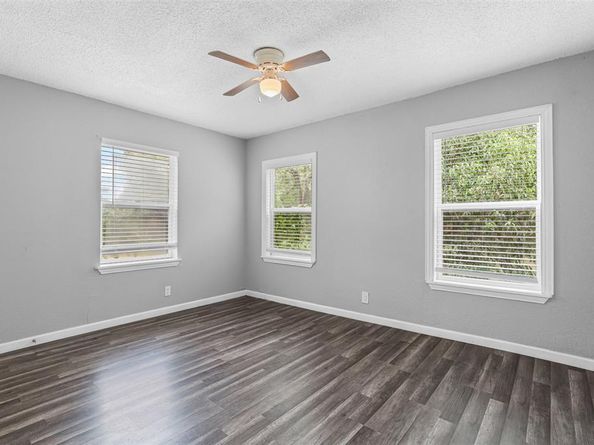 4867  Lawther Drive , River Oaks Texas 76114