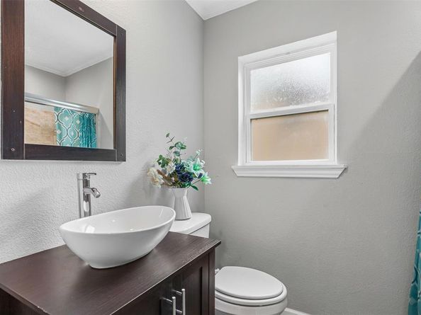 4867  Lawther Drive , River Oaks Texas 76114