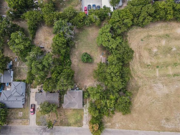 4867  Lawther Drive , River Oaks Texas 76114