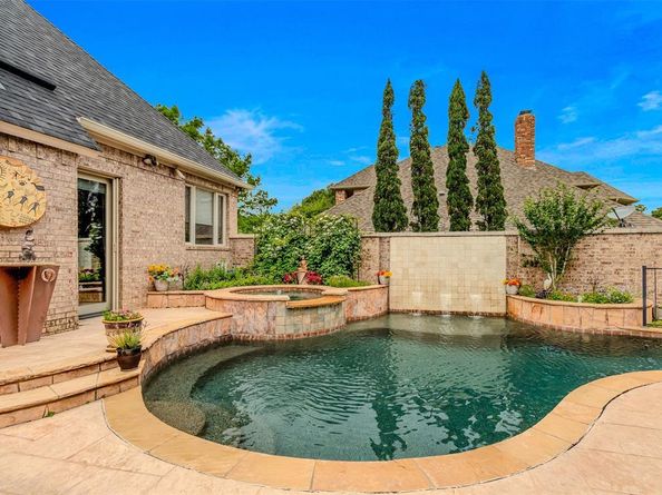 914  Amanda  , Mansfield Texas 76063