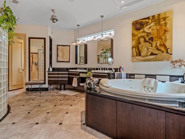 914  Amanda  , Mansfield Texas 76063