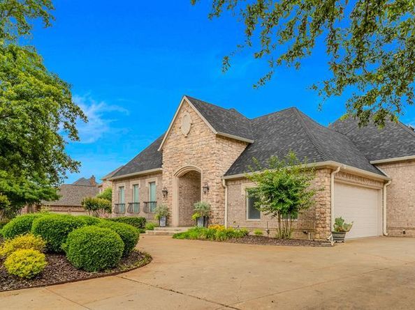 914  Amanda  , Mansfield Texas 76063