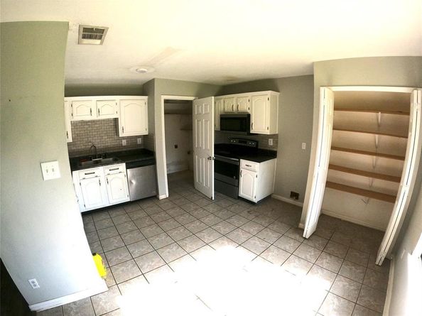 7301  Wayfarer Trail , Fort Worth Texas 76137