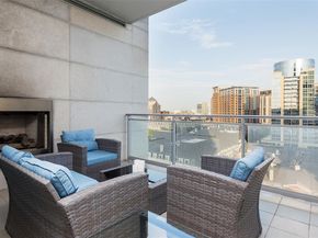 2900  McKinnon Street  1001, Dallas Texas 75201