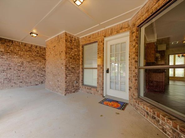 1115  Shady Oak Trail , Mansfield Texas 76063