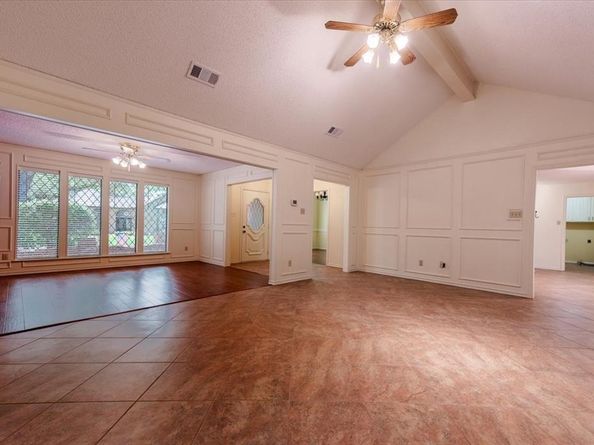 1115  Shady Oak Trail , Mansfield Texas 76063