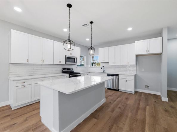 1315  Bessie Street , Fort Worth Texas 76104