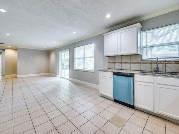 6909  Valhalla Road , Fort Worth Texas 76116
