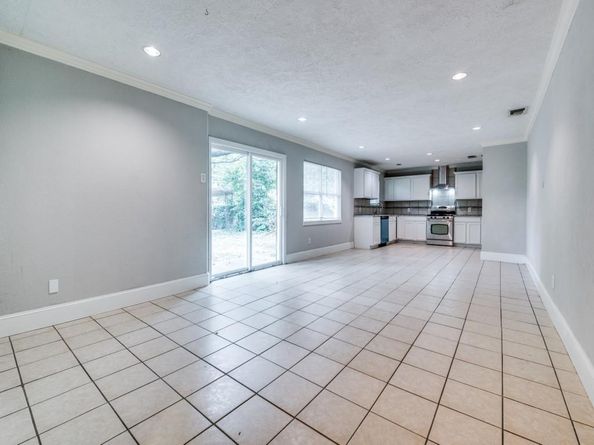 6909  Valhalla Road , Fort Worth Texas 76116