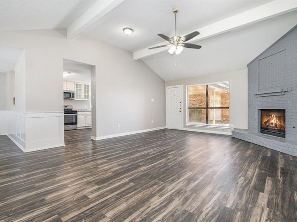 2111  Stein Way , Carrollton Texas 75007