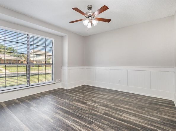 2111  Stein Way , Carrollton Texas 75007