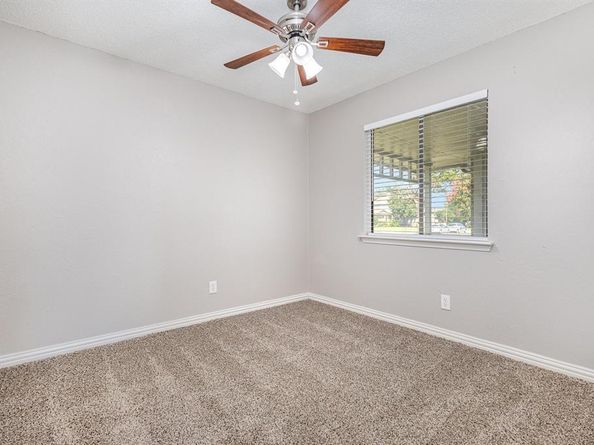 2111  Stein Way , Carrollton Texas 75007
