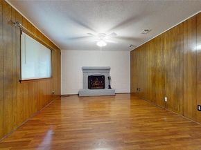 1550  Pamela Lane , Fort Worth Texas 76112